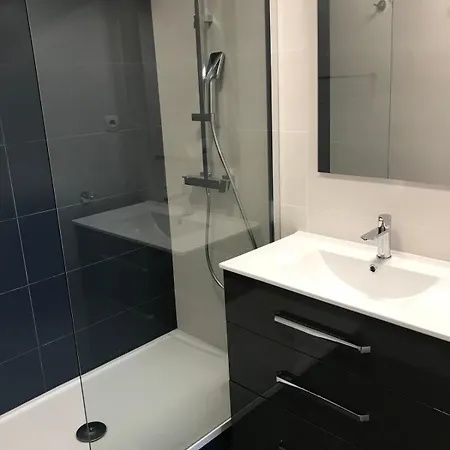 Apartment T4 A 200m De La