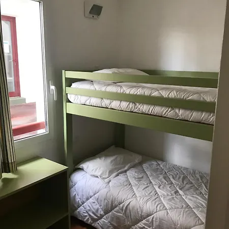 T4 A 200m De La Apartment *