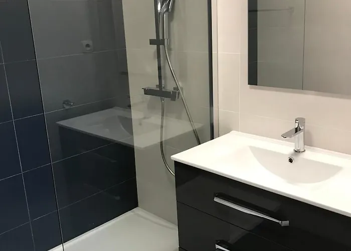 Apartamento T4 à 200m De La